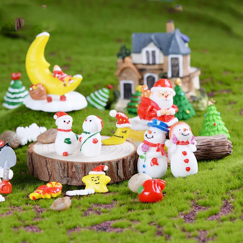 

Miniature Christmas Tree Santa Claus Snowman Ornaments Cartoon Cute Resin Ornaments Mini Bells Gift Box Vivid Crafts Ornaments