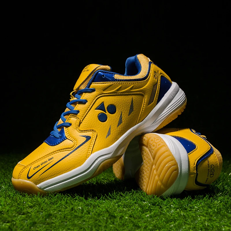 2021 Fashion Red Tennis Shoes Unisex Non Slip Breathable Mens Tennis Sneakers Professional Badminton Shoes Men Tenis Para Homme