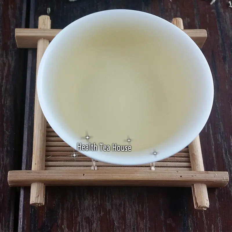 Белый чай с серебряными иглами Bai Hao Yin Zhen антивозрастной высокого качества для