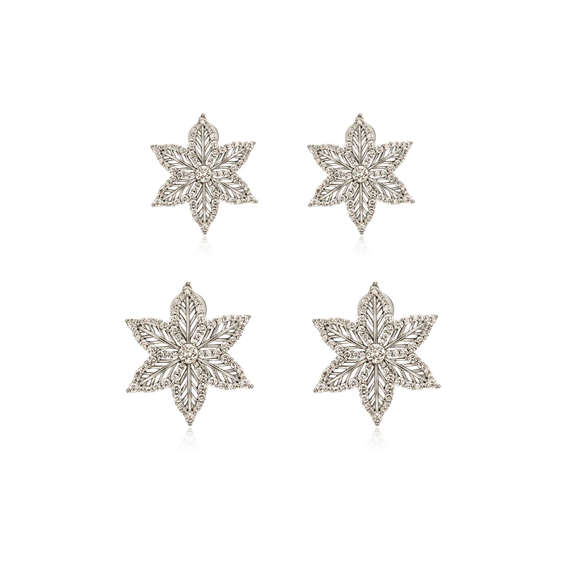 

Original design hollow diamond Christmas snowflake earrings high atmosphere round face slim earrings women