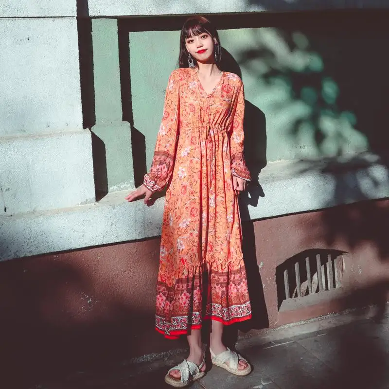 

Make national wind rayon printing reap the waist lace long sleeve v-neck loose dress three color for a holiday