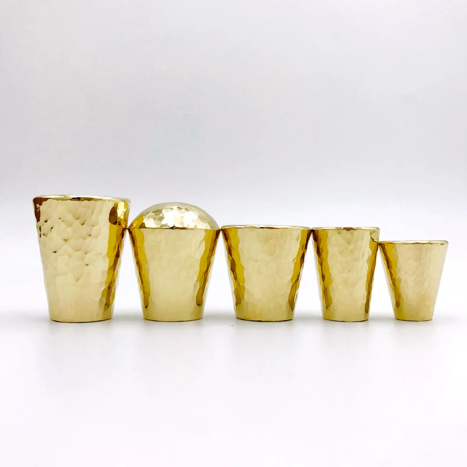 Латунные молотковые ручки ручной работы и для шкафа ТВ ящика мебели ручка с одним