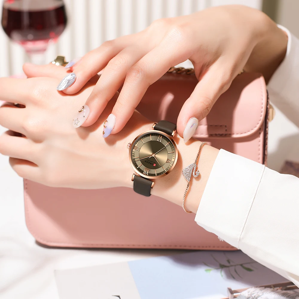 

2021 CURREN Watches Women's Fashion Grace Quartz Clock Ladies Simple Leather Wristwatch Relogio Feminino