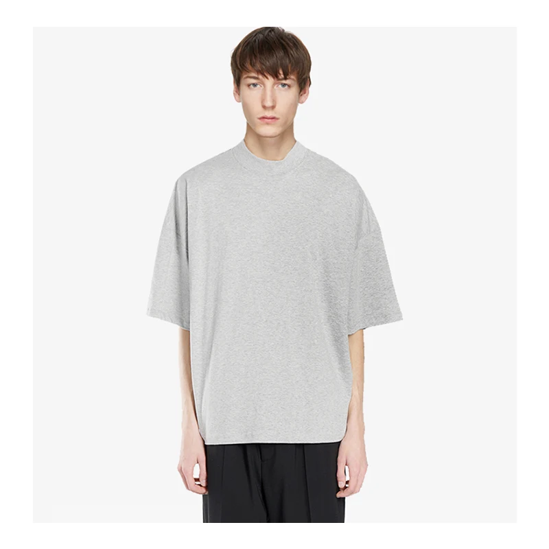 Футболка со средним воротником и рукавами с пятью точками заниженные плечи