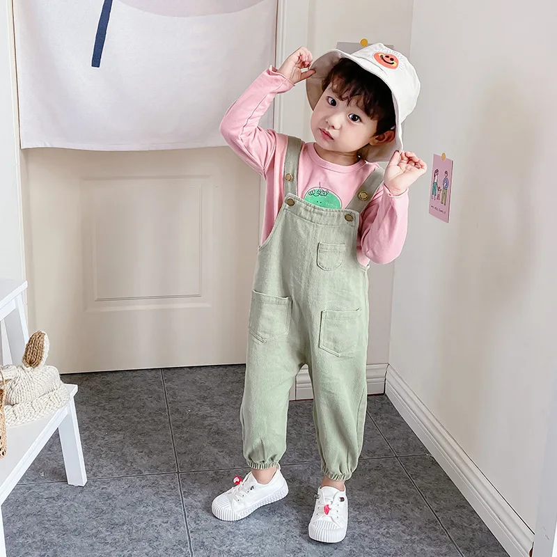 

Детский джинсовый комбинезон, на возраст 2-7 лет
