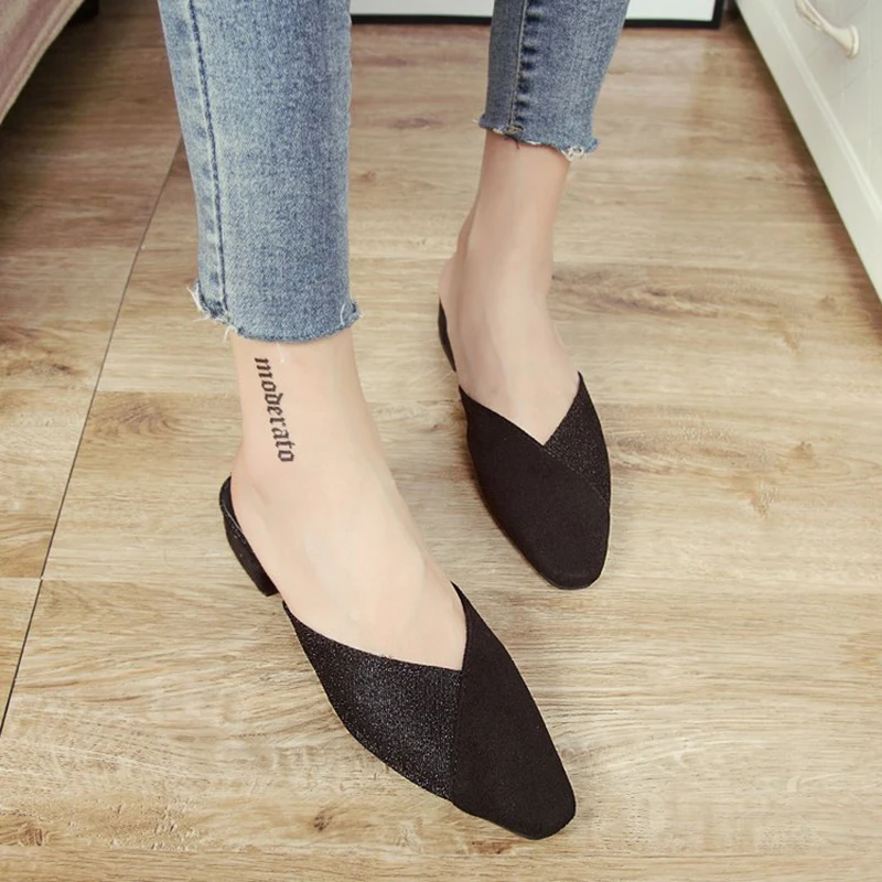 Тканевые тапочки шлепанцы с закрытым носком и блестками Слипоны на квадратном