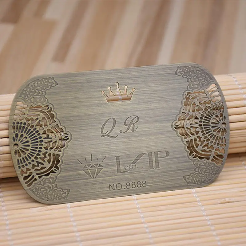 Бронзовая металлическая визитная карточка из нержавеющей стали с вырезами и