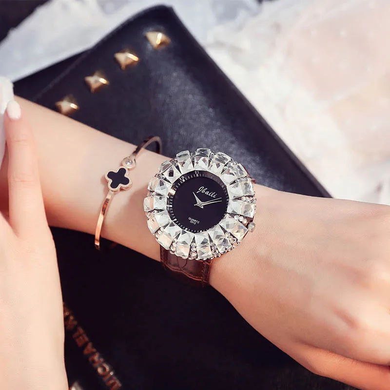 

Nice Trend Women Watches Leather Strap Quartz Big Dial Luxury Rhinestone Ladies Wrist Watch