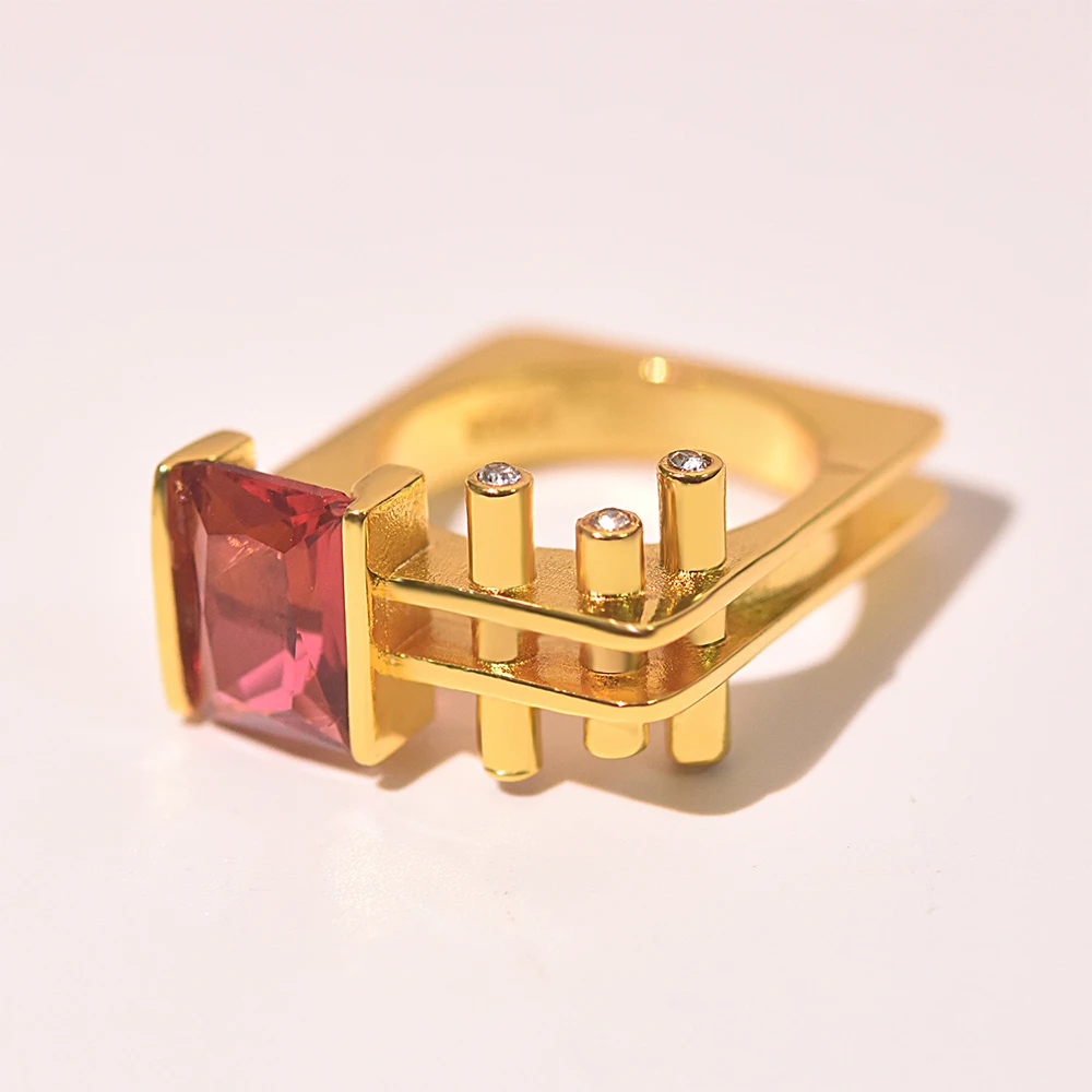 2020 современное кольцо с изображением здания снаряжение милый красный кристалл