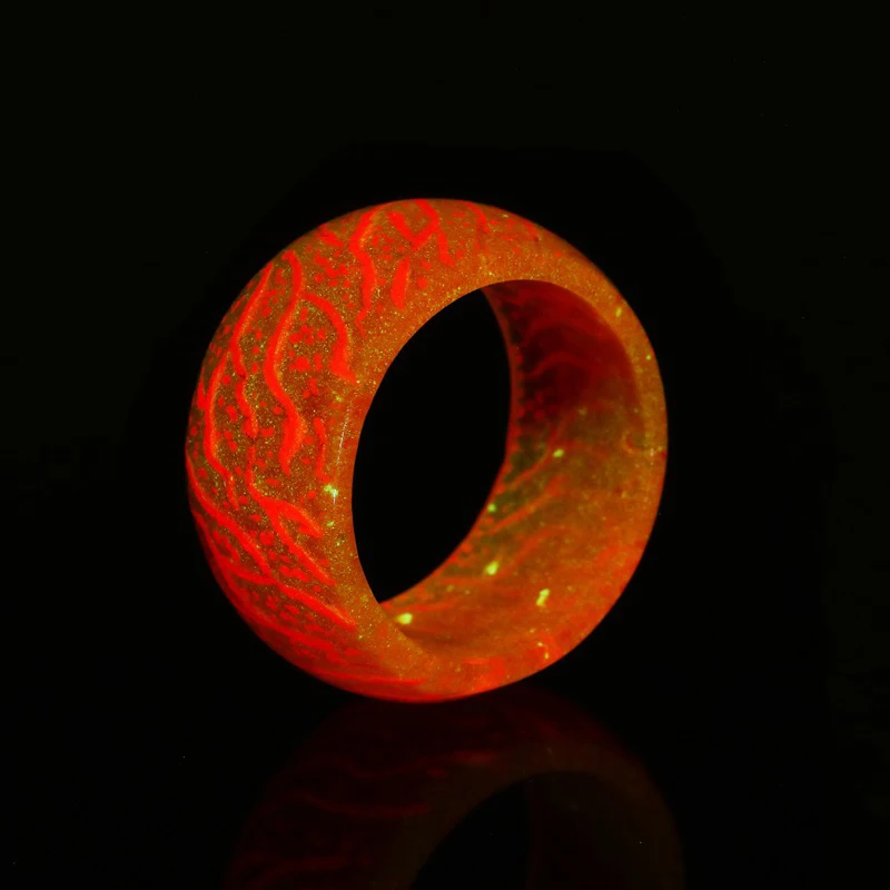 

Hot Sold Creative Fashion Jewelry Finger Ring Colorful Cool Crack Glowing Rings Resin Ring Women Men Glow In The Dark Luminous