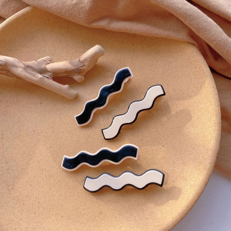 

4pc Cute Kroean Elegant Geometric Hairgrip Hair Clips for Girls Women Barrette Vintage Hairpin Crab Holiday Hair Accessories