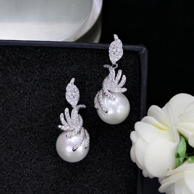 

Korean Style Classic Cubic Zirconia Pearl Earrings Simple Fashion Lady Jewelry Bridal Banquet Accessories