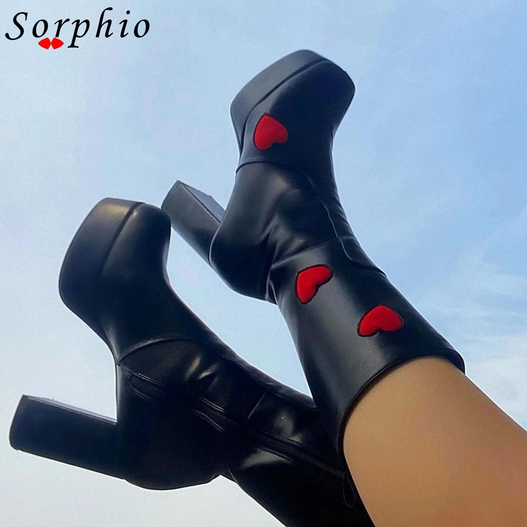

2021 Women' S Boots For Women Autumn Platform High Heels Chunky Med Calf Heart Print Sweet Elegant Shoes Luxury Brand Design