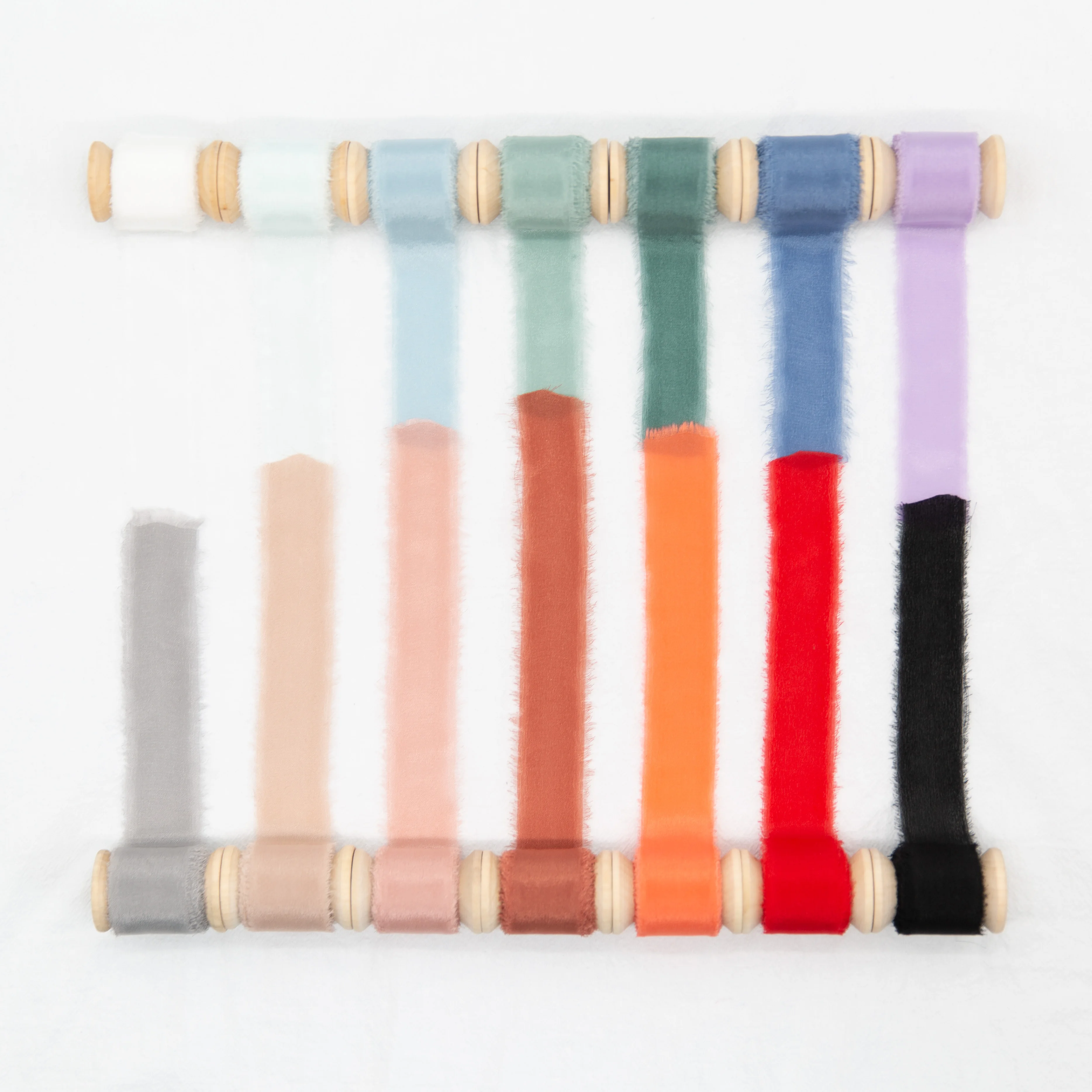 Лента из чистого шелка с вышивкой в виде катушки дерева ленты краями для