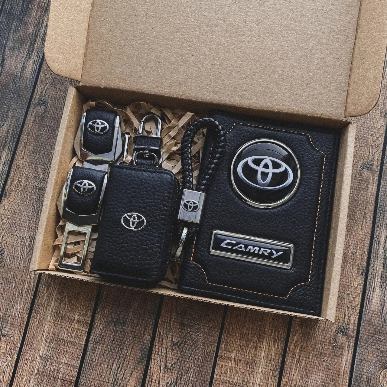 Подарочный набор с логотипом автомобиля Toyota Camry
