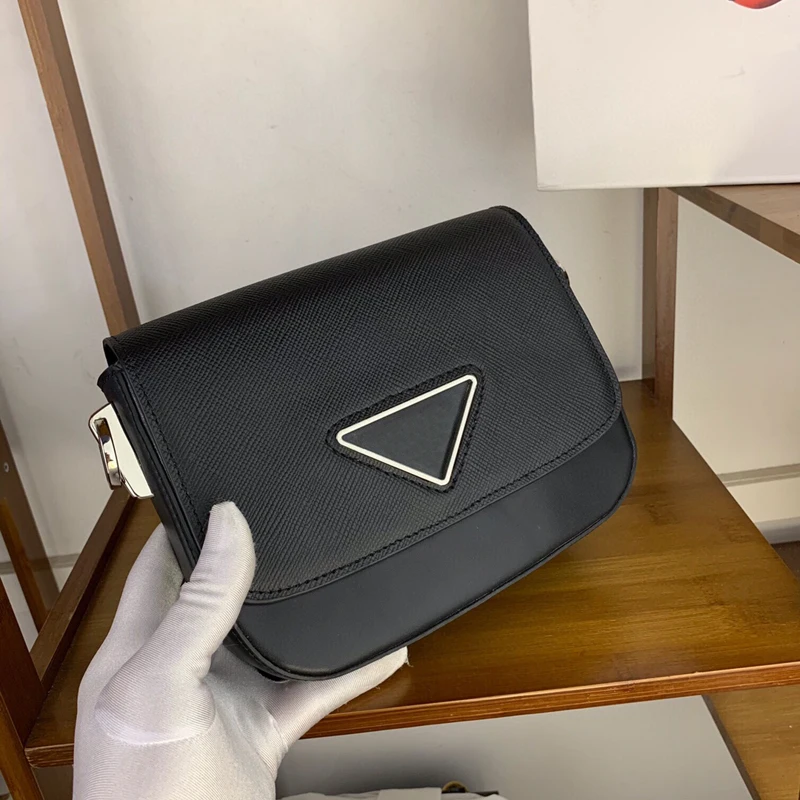 

Crossbody designer palm pattern flap leather handbag triangle label bag lady crossbody bag luxury casual lattice chain shoulder