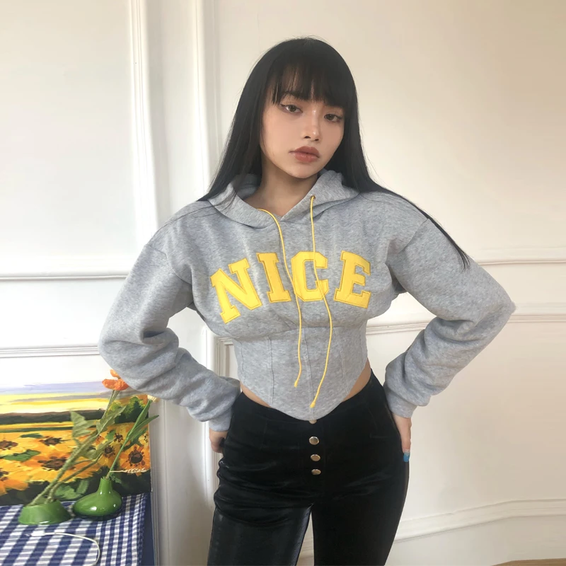 

Hoodies & Sweatshirts