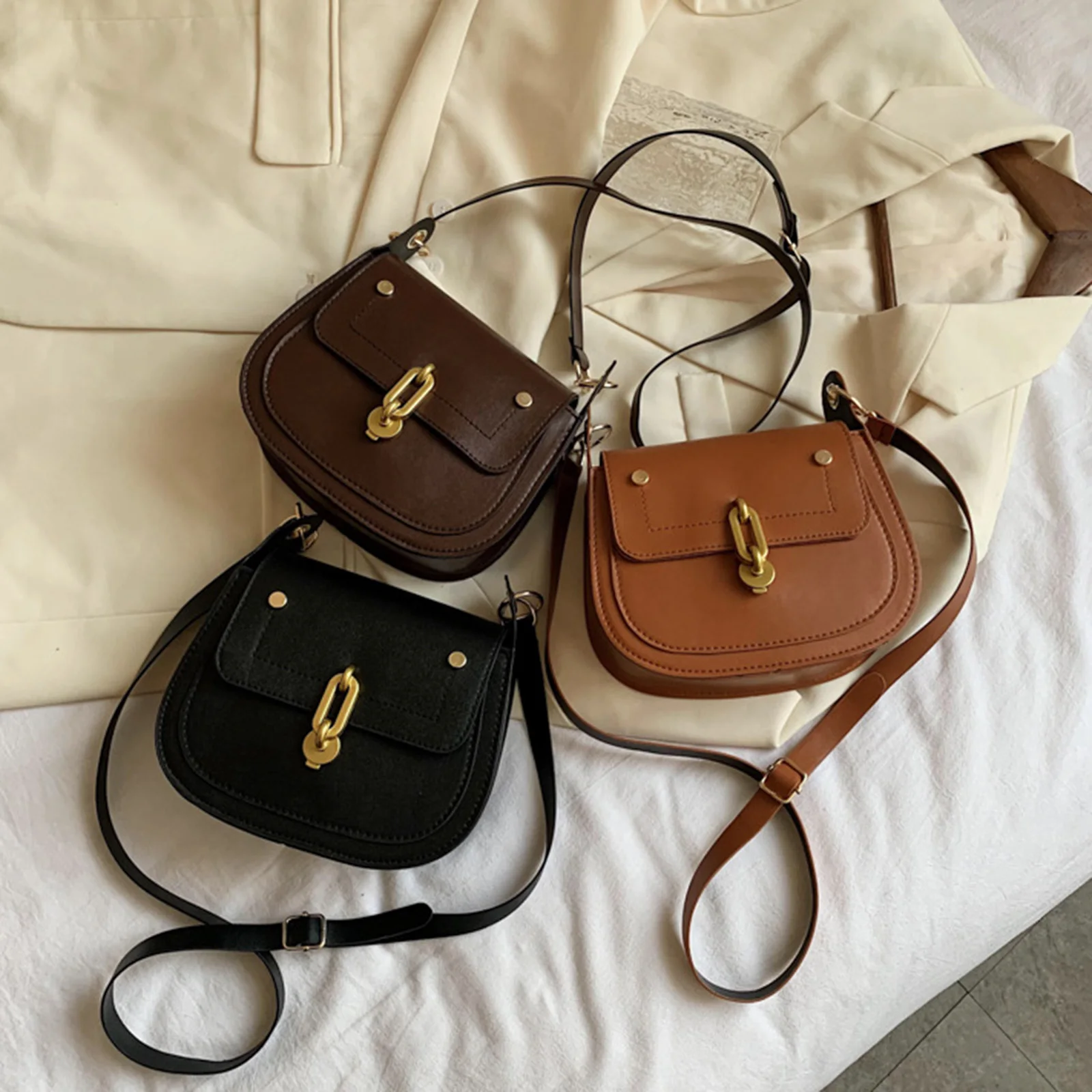 

Ladies PU Leather Saddle Retro Western Style Shoulder Bag, Ladies Monochromatic Messenger Small Bag With Metal Buckle 3 Colors