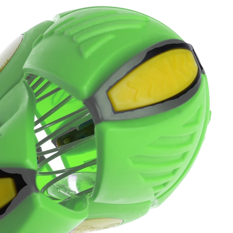 

Flying UFO Flat Throw Disc Ball With LED Light Toy Kid Outdoor Garden Beach Game