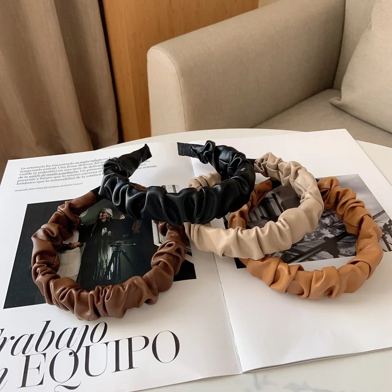 

Fashion Exquisite PU Leather Folds Pattern Hair Hoop Hairbands Designer Headbands Ornament Accessories For Women Wholesale