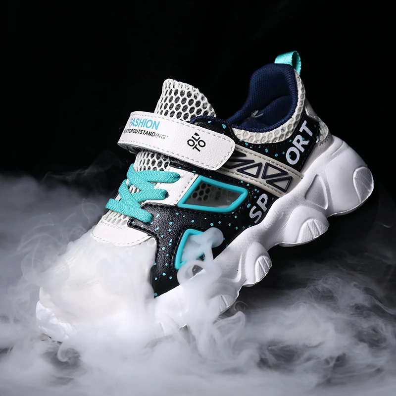 

Boys Hollow Out Breathable Non-slip Running Sneakers Children Fashion Lightweight Sport Sandals Mesh Kids Casual Walking Shoes