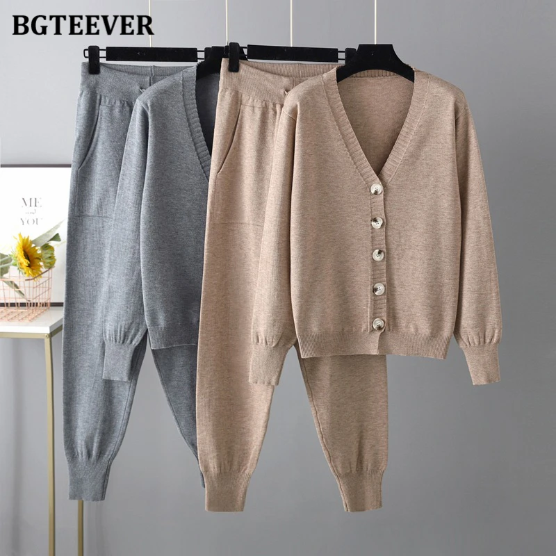 

BGTEEVER Elegant Women Knitted Trousers Set V-neck Single-breasted Cardigans & Harem Pants Winter Ladies 2 Pieces Sweater Set