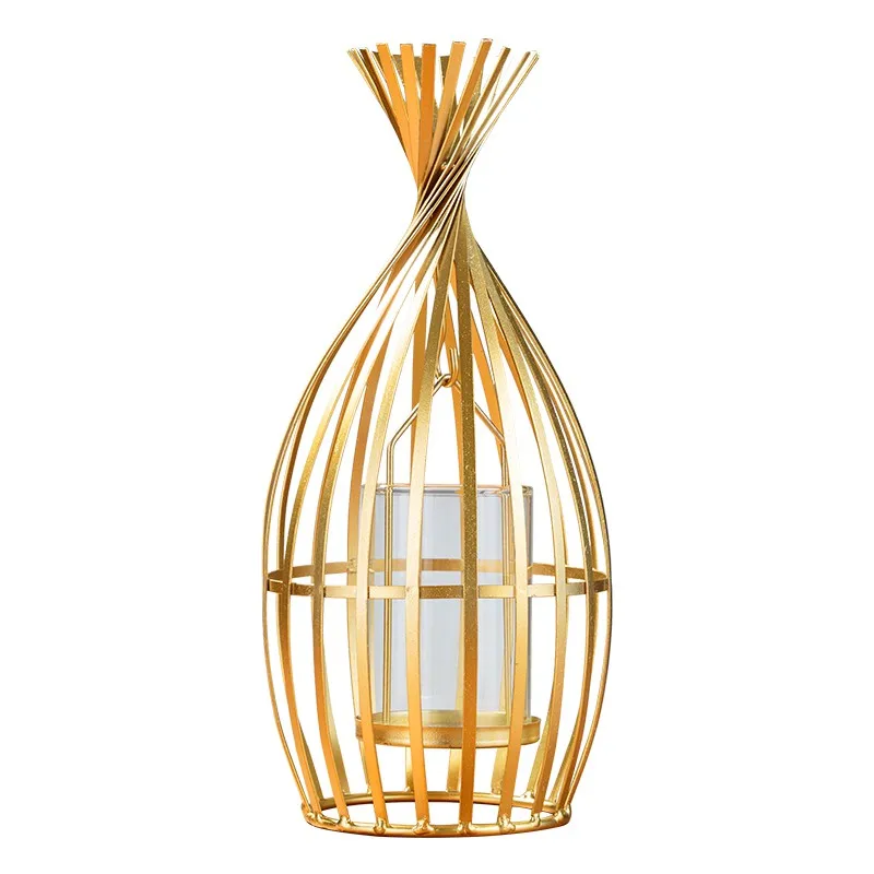

Nordic European Candle Holder Golden Vintage Wrought Iron Candle Holder Luxury Candeliere Metall Dinning Table Decoration WB50ZT
