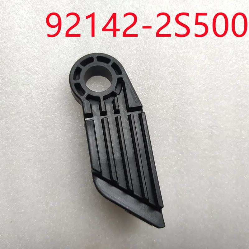 Кронштейн для фары hyundai IX35 Tucson IX пластиковый крепежный кронштейн 921422S500 92142-2S500 |