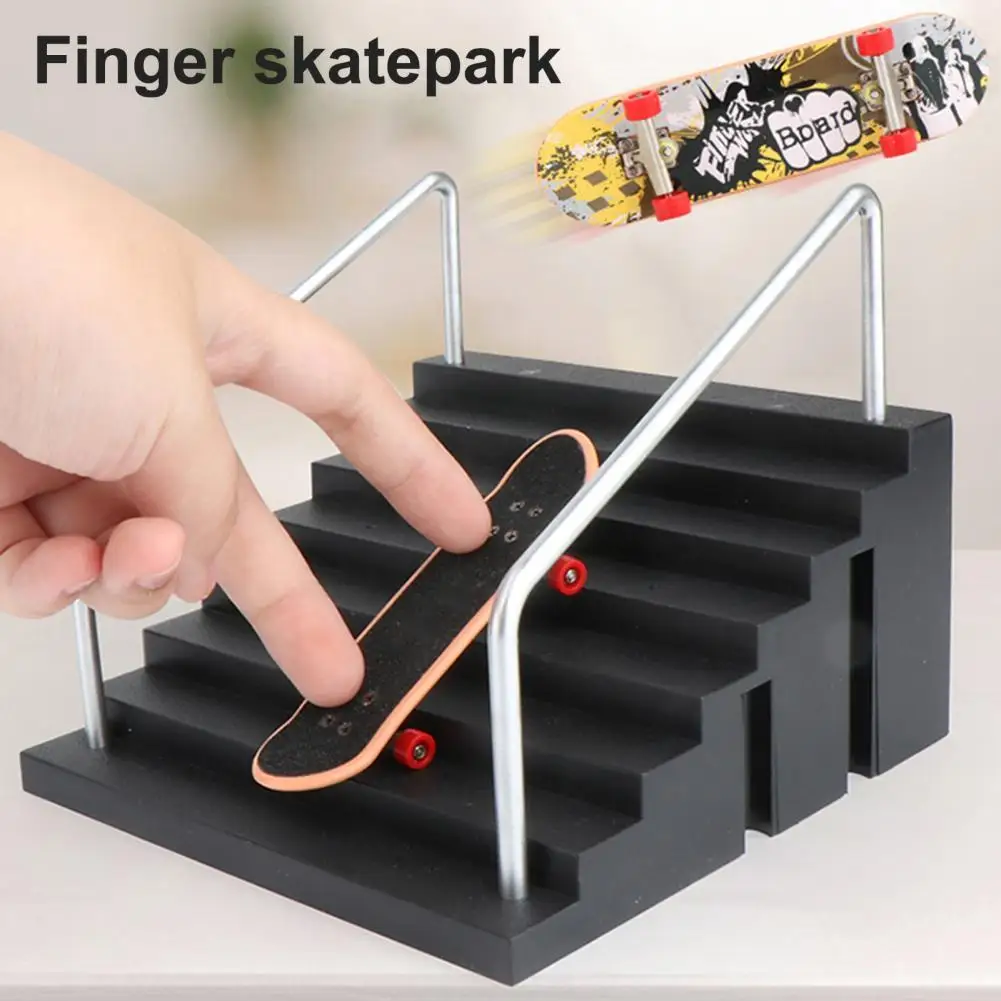 

Craft Toys Finger Skateboard Detachable Multiple Scenes ABS Finger Skateboard Park Ramp Toys for Kids Educational toys 2021