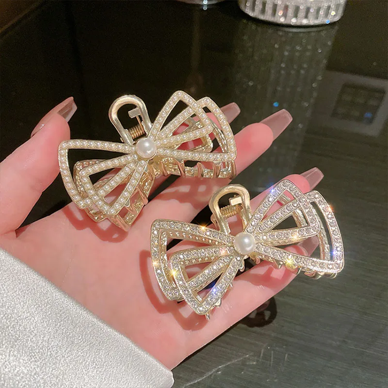 

New Elegant Big Pearl Hair Claw Clips For Women Big Size Alloy Hair Clips Hairpin Hair Crab Barrettes Hair Accessories