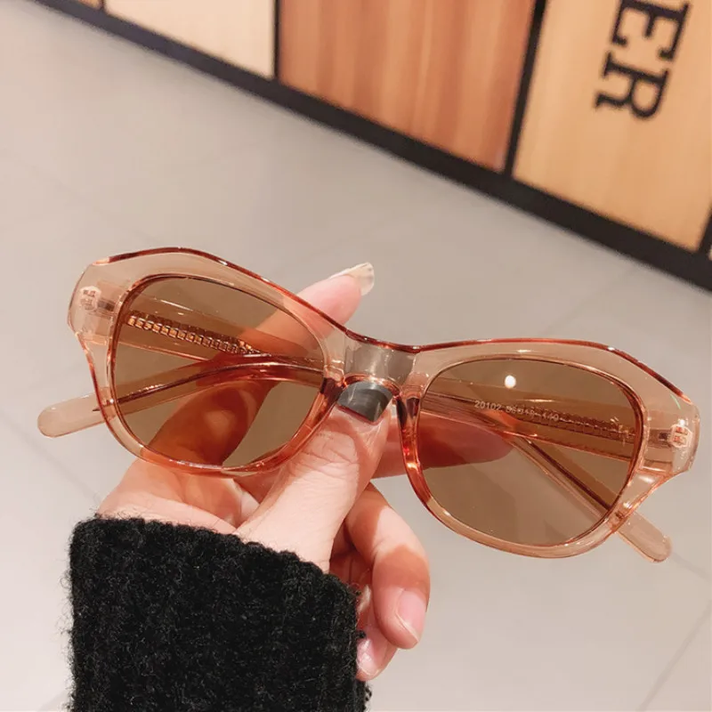 

2021 Vintage Sexy Cat Eye Personality Sunglasses Fashion Luxury High-quality Jump Di Concave Shape Funny Triangle Couple UV400