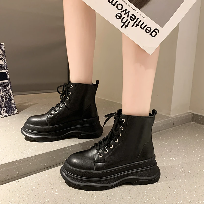 

2021 Autumn New Women's Fashion Style Leather Heightened Thick-soled BootsThick-soled Sports Shoes Outdoor Non-slip Casual Boots