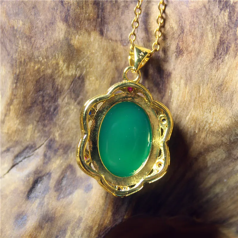 

Simple Fashion Wholesale Jewelry Inlaid Green Agate Silver Plated Hollow Out Necklace For Woman Feature Luxury Namour Charm Gift