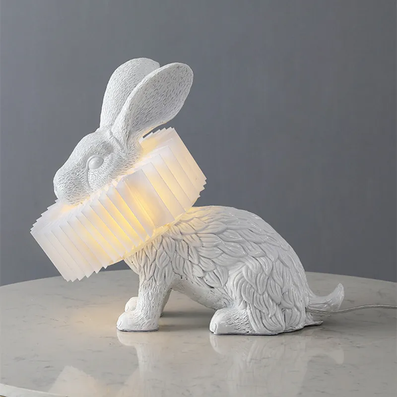 

Нордическая Современная креативная детская комната искусственная Смола Минималистичная дизайнерская настольная лампа для столовой Кабин...