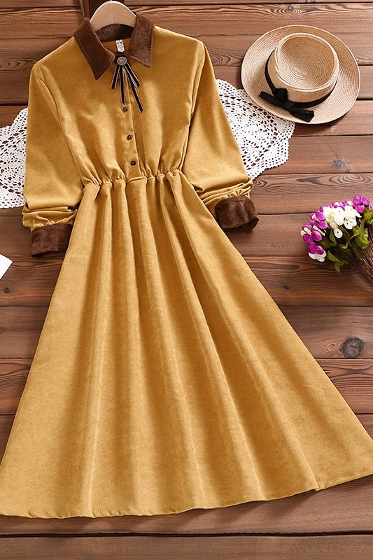 

2020 Autumn Winter Women New Artistic Elegant Square Collar Hipster Waist Hugging Slim Mid-Length Corduroy Long-Sleeve Dress