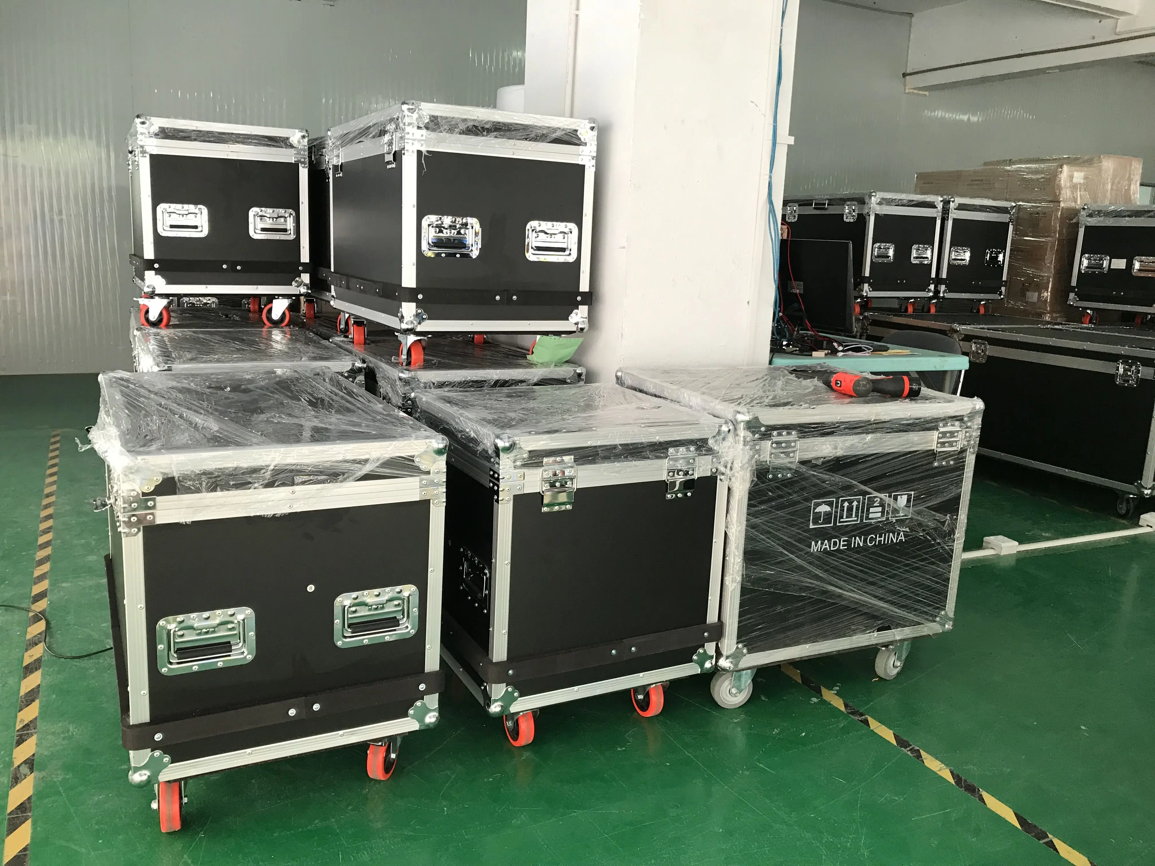 Шэньчжэнь 64x64 Rgb P2 светодиодная телевизионная панель Linsn Nova карта внутренний