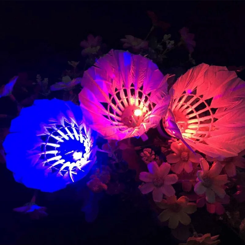 Светящийся волан светодиодный светящийся мяч для бадминтона с гусиным пером 1 шт.