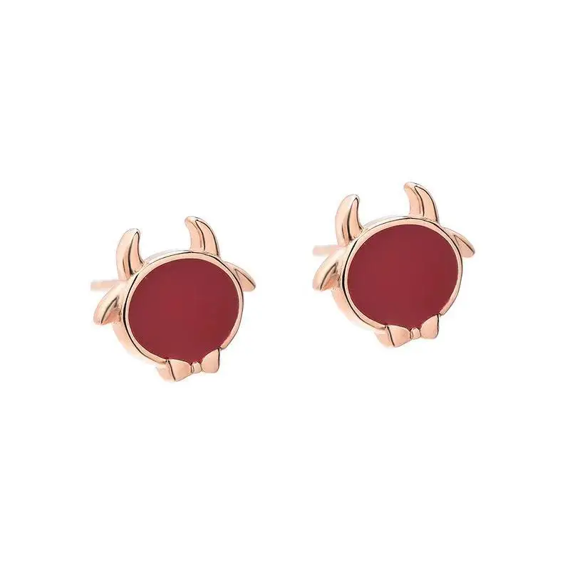 

Temperature-Sensitive Color-Changing Earrings, s925 Silver Mengniu Earrings Zodiac Cattle Personalized Matching Earrings