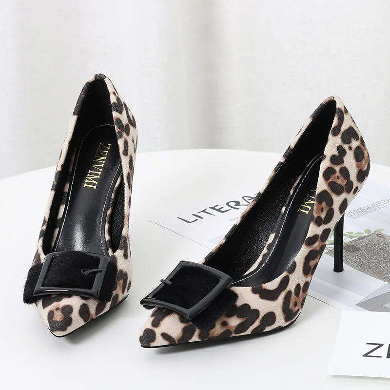 Пикантные женские вечерние туфли лодочки на высоком каблуке с леопардовым
