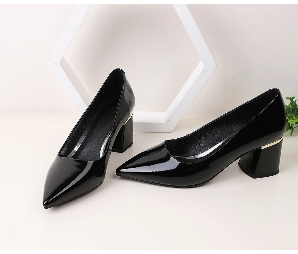 SOPHITINA/женские туфли-лодочки из коровьей кожи на высоком каблуке; модные женские туфли с острым носком на квадратном каблуке; весенние однотонные офисные туфли-лодочки; MO390