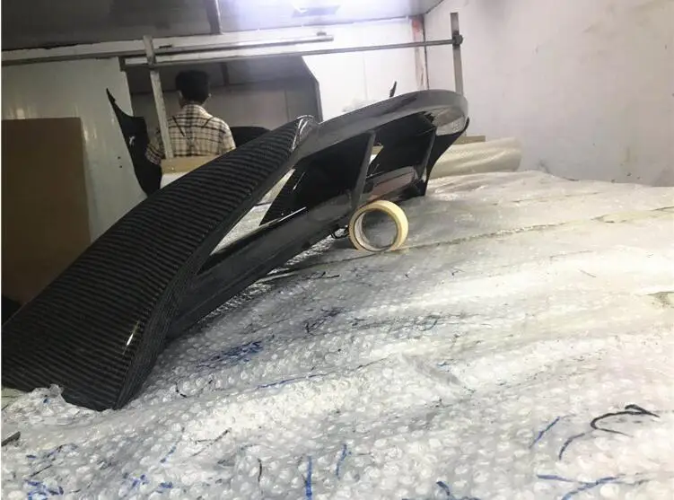 Углеродного волокна заднего крыла багажник спойлер для Ford Focus Хэтчбек 2005 2006 2007 2008 2009 2010 2011 по EMS(со светодиодной лампы