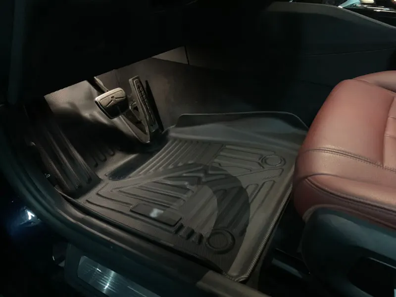 Специализирующиеся на BMW 5 серии G30 2018 2019 2020 индивидуальные коврики из ТПЭ для ног