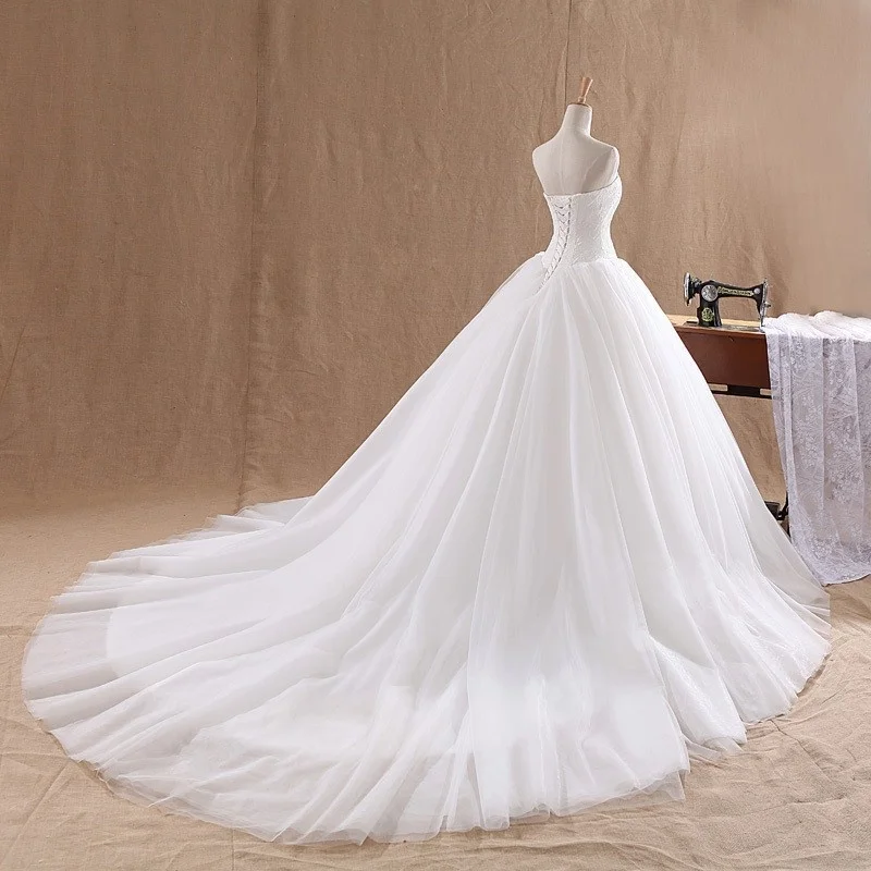 

2021 Summer New Tail Wedding Dress White Simple Atmosphere Large High Waist Strapless Bride