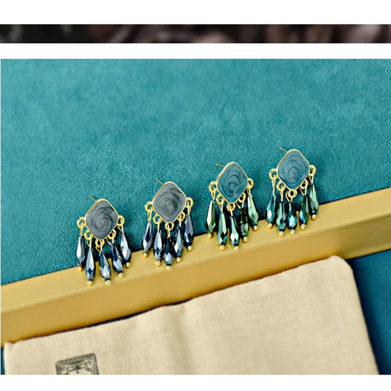 

Korean Version Of High Quality Square Color Zong Drop Crystal Small Tassel Earrings Temperament Gentle Female Earrings