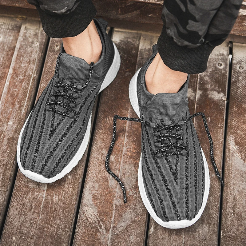 

Men's Flying Woven Wild Casual Sneakers Men's Running Shoes Real Popcorn Couple Models Luminous Ultra Light Cushioning Sneakers