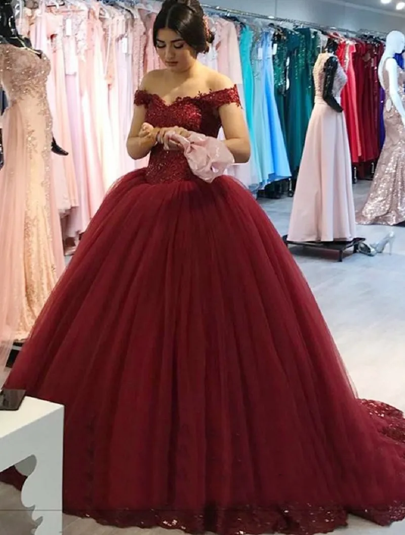 Бордовое красное пышное платье для выпускного вечера бальные платья с кружевной
