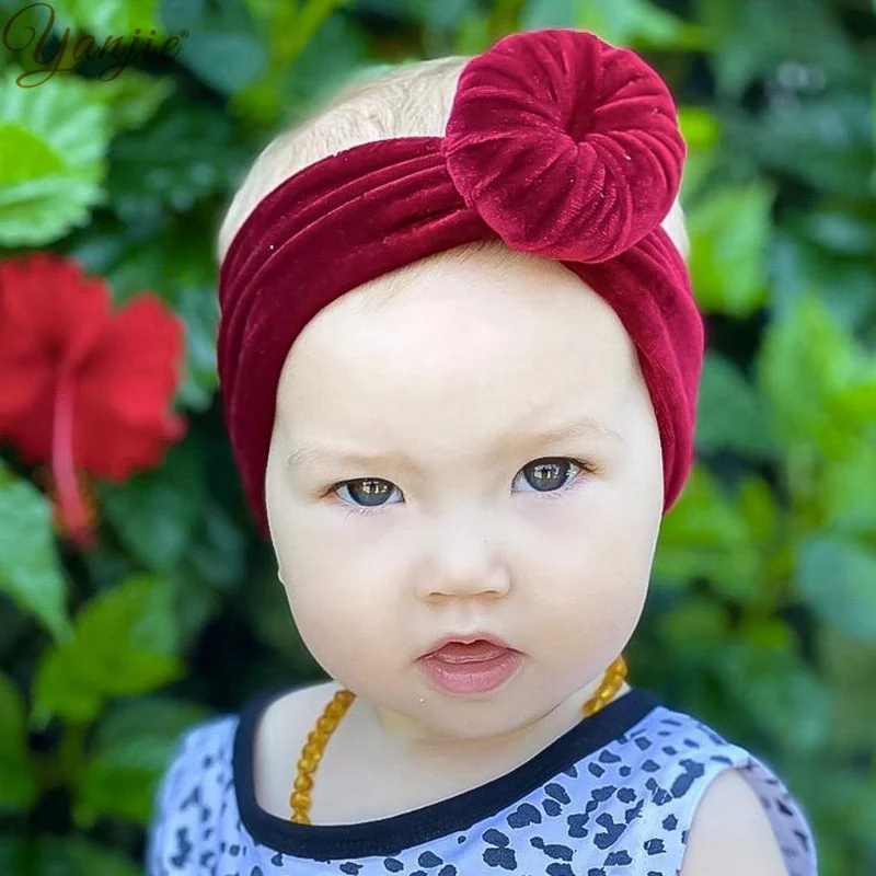 Повязка на голову с круглым помпоном для девочек однотонная эластичная