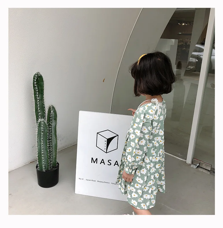 Детское платье для девочек 2020 осеннее Новое квадратное с воротником шифоновое