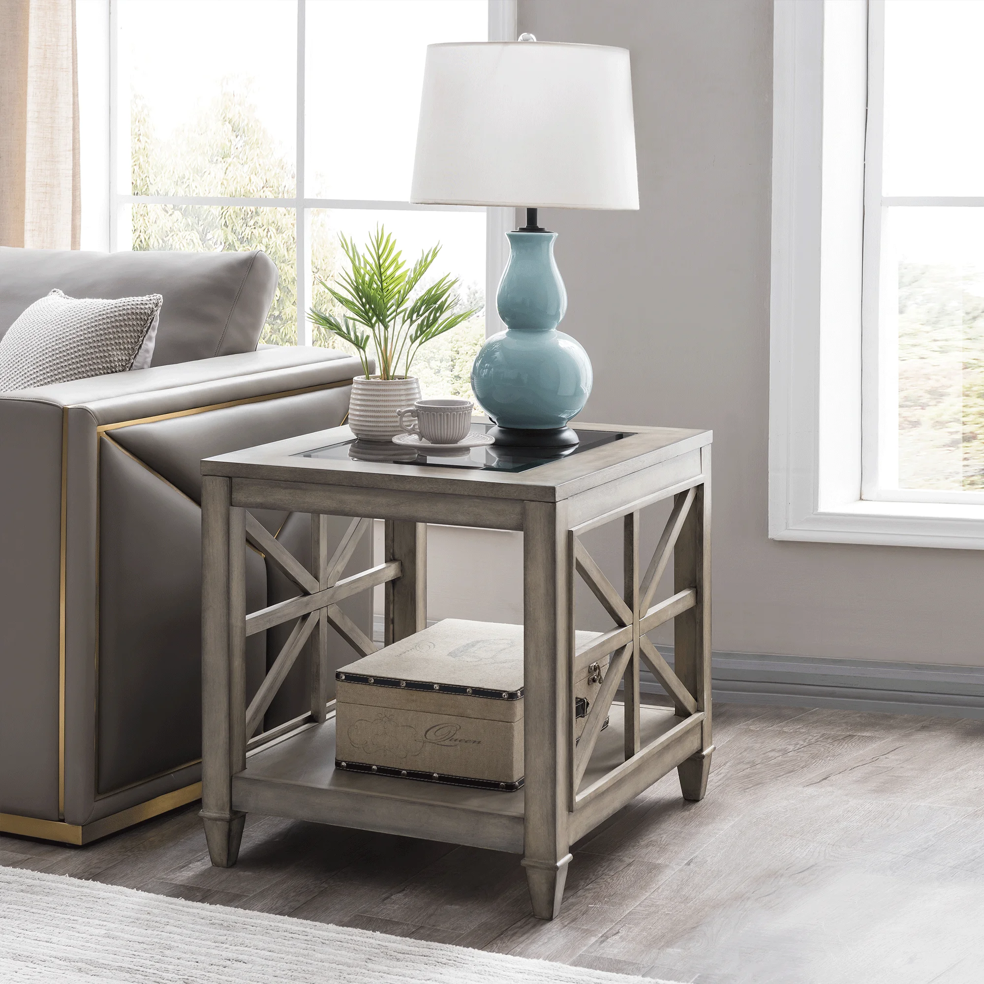 

Antique Nostalgic End Table Solid Wood Tempered Glass Top Small Space Simplicity Dignified Living Room Decoration Coffee Table