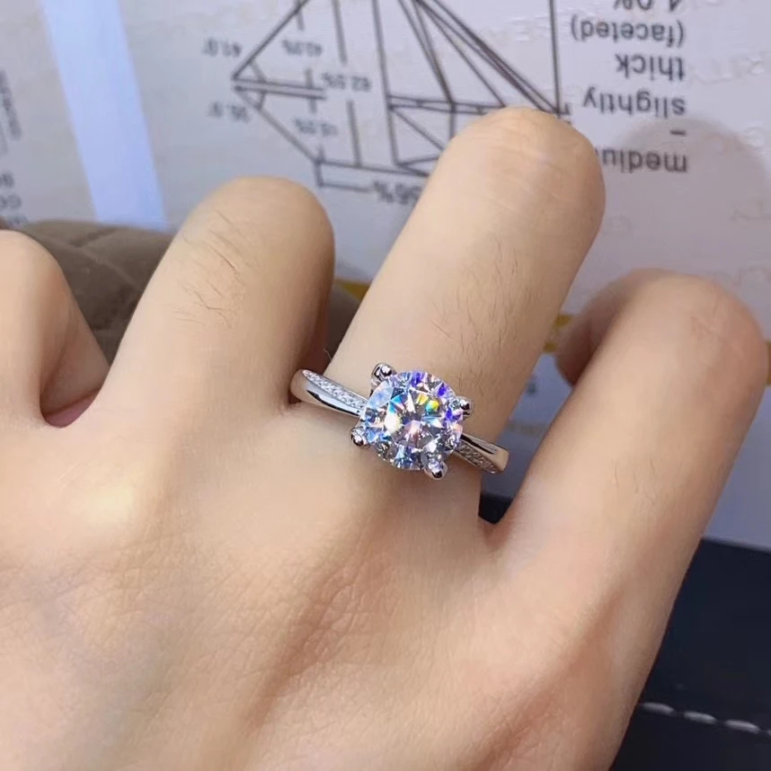 

Кольцо женское из серебра 1/2 пробы, с бриллиантом 925 карат